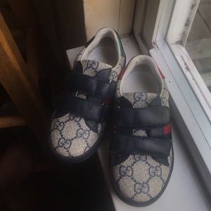 Size (9) worn about 4 times great condition